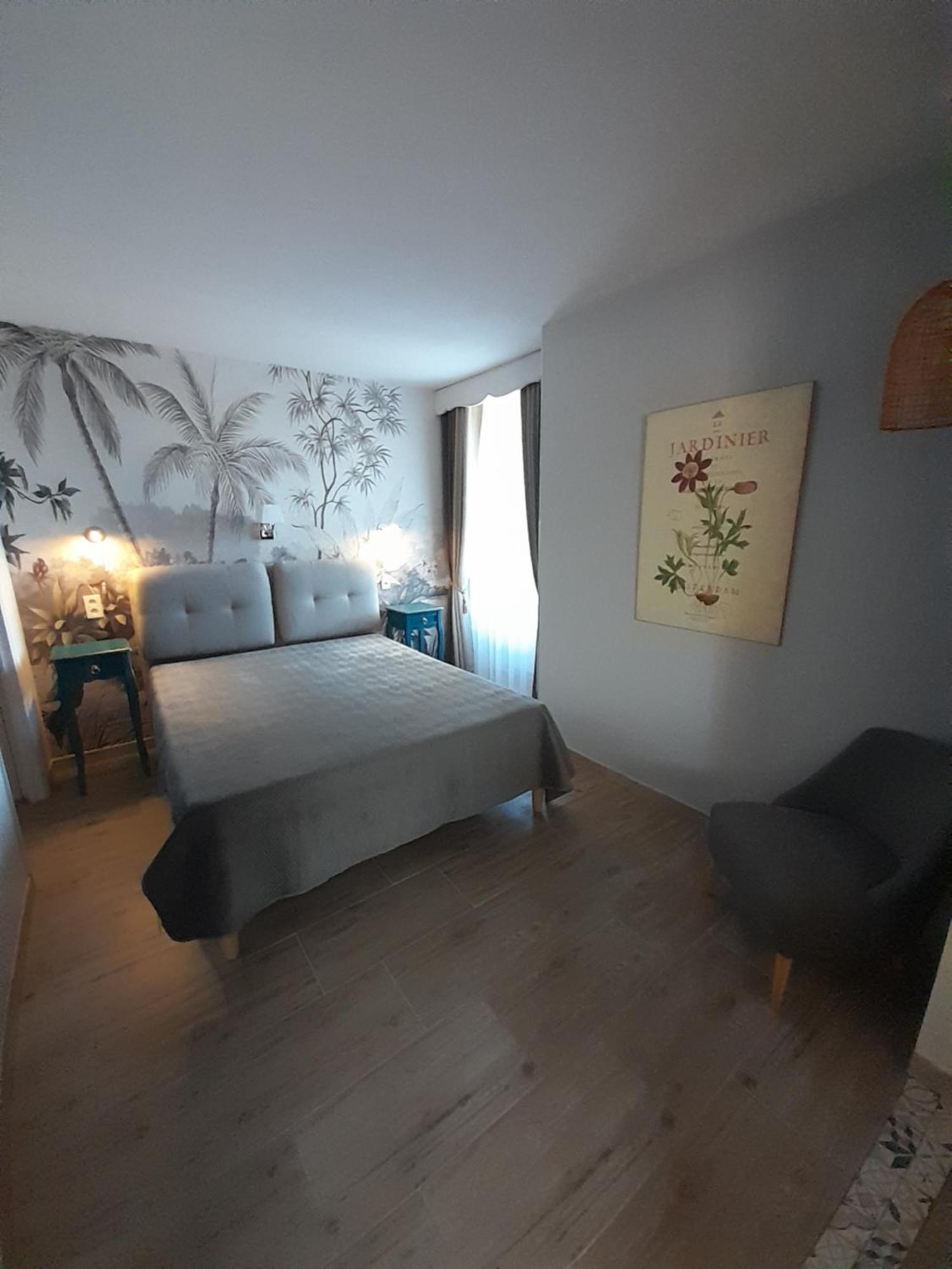 אסטנג B&B Manoir De La Fabregues חדר תמונה