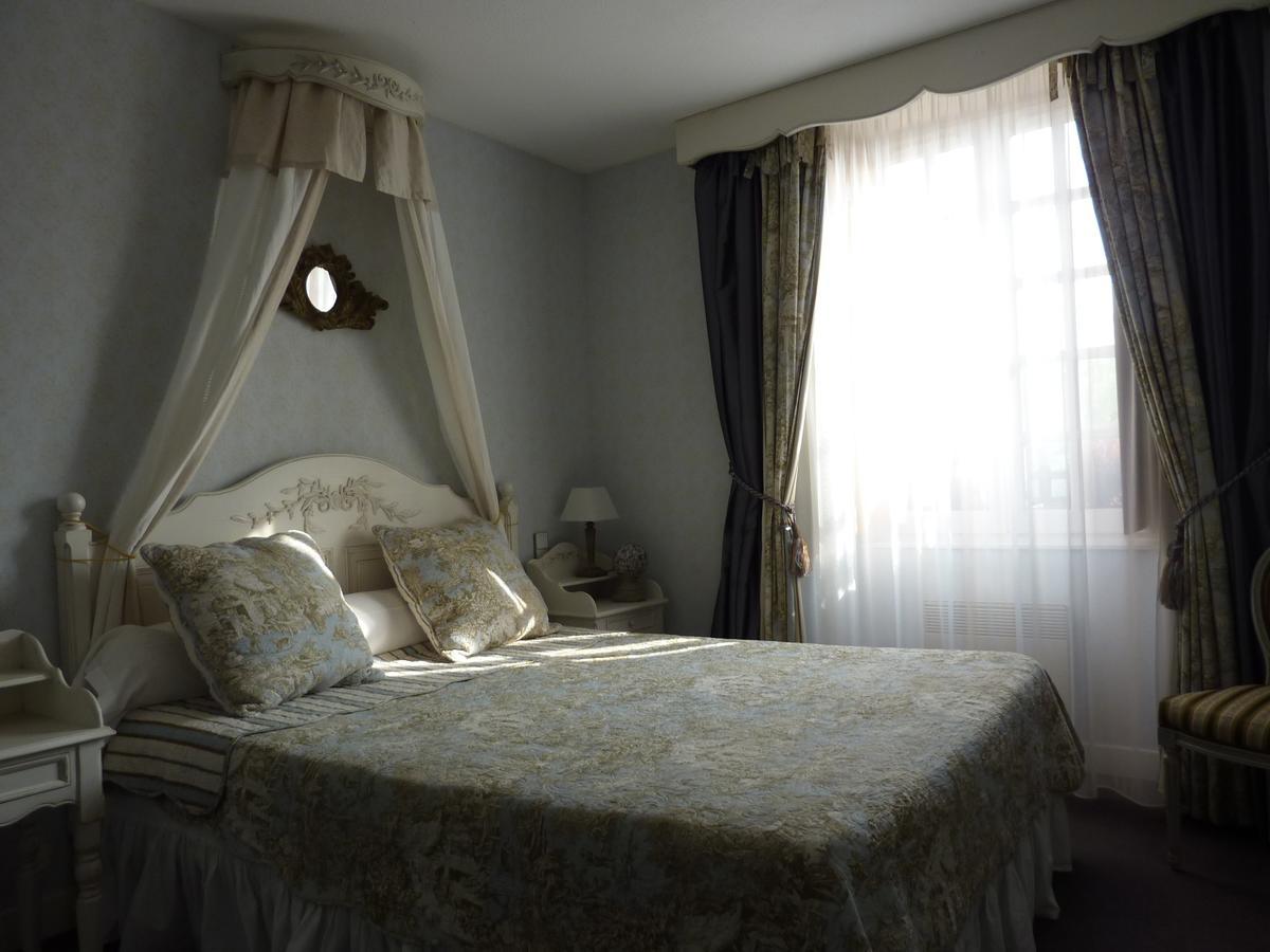 אסטנג B&B Manoir De La Fabregues מראה חיצוני תמונה